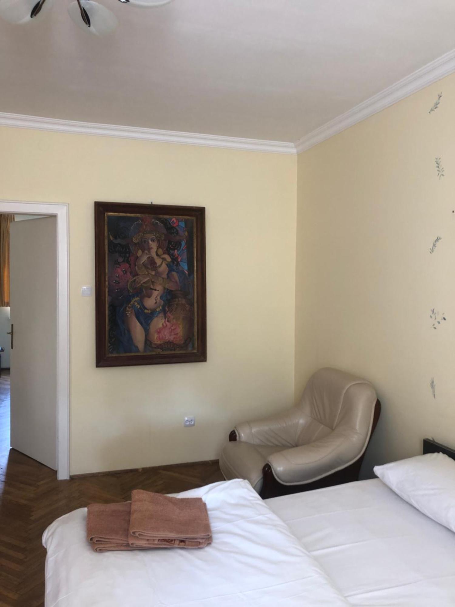 Galllery Lviv Eksteriør billede